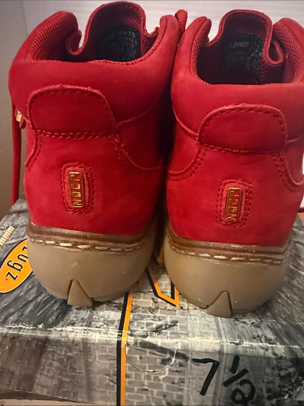 Men’s Lugz Men's leather Fringe Chukka Boots Lennox Red  Sz 7.5